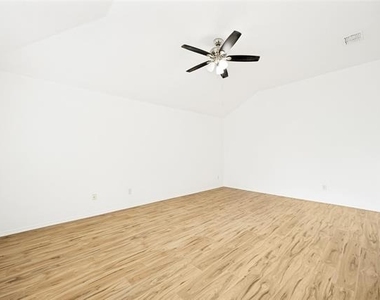 202 Trenton Drive - Photo Thumbnail 21