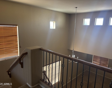 18045 W Carol Avenue - Photo Thumbnail 16