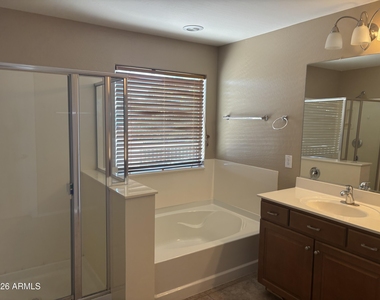 18045 W Carol Avenue - Photo Thumbnail 4