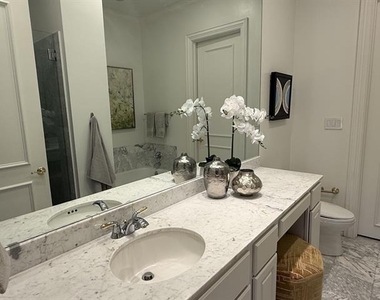 3535 Gillespie Street - Photo Thumbnail 14