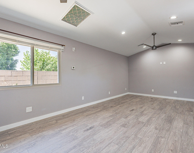 523 N Pasadena -- - Photo Thumbnail 15