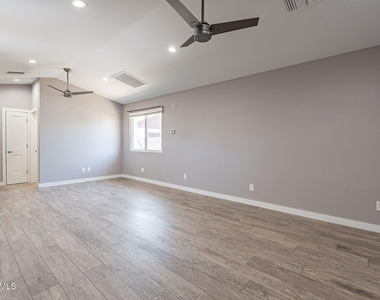 523 N Pasadena -- - Photo Thumbnail 7