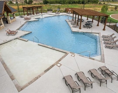 15225 Rangeland Road - Photo Thumbnail 14