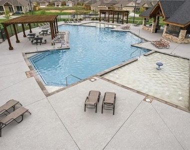 15225 Rangeland Road - Photo Thumbnail 15