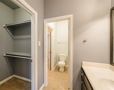 1810 Port Isabel Drive - Photo Thumbnail 29