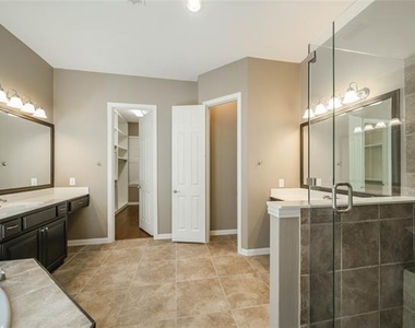 1810 Port Isabel Drive - Photo Thumbnail 22