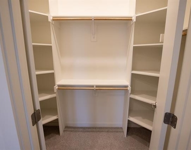 120 N Madison Avenue - Photo Thumbnail 6