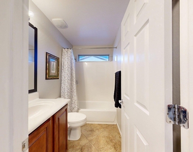 3272 E Meadowview Drive - Photo Thumbnail 29