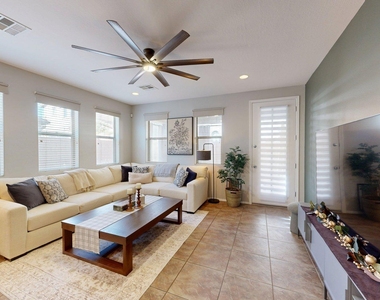 3272 E Meadowview Drive - Photo Thumbnail 14