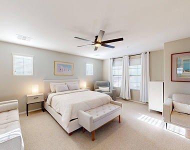 3272 E Meadowview Drive - Photo Thumbnail 18