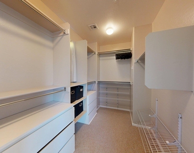 3272 E Meadowview Drive - Photo Thumbnail 23
