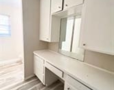 1325 Florentine Drive - Photo Thumbnail 11