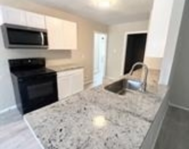 1325 Florentine Drive - Photo Thumbnail 4