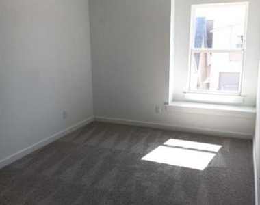 369 Oakbend Drive - Photo Thumbnail 18