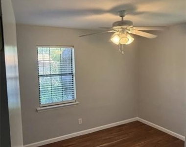 2374 Talco Dr - Photo Thumbnail 6