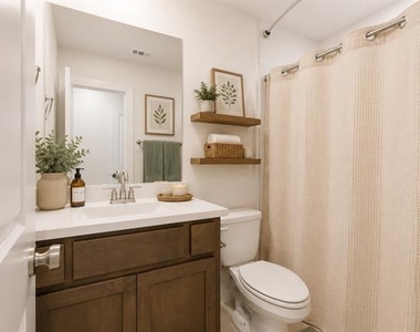 515 Landon Way - Photo Thumbnail 18