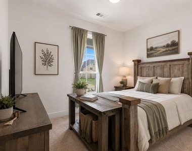 515 Landon Way - Photo Thumbnail 13