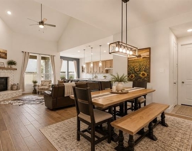 515 Landon Way - Photo Thumbnail 11