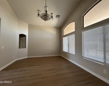 434 E Chicory Place - Photo Thumbnail 1