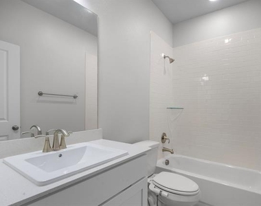 16050 Talamore Lane - Photo Thumbnail 28