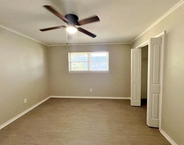 3709 Ashford Avenue - Photo Thumbnail 19