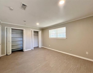 3709 Ashford Avenue - Photo Thumbnail 20