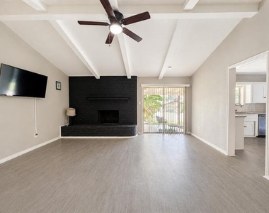 3709 Ashford Avenue - Photo Thumbnail 4