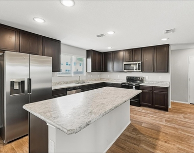 2700 Andesite Lane - Photo Thumbnail 7