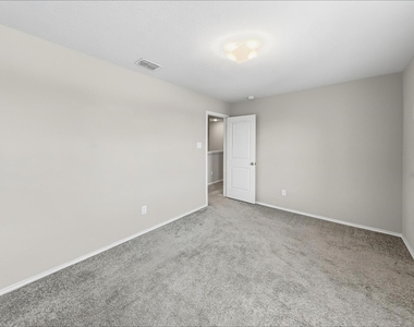 2700 Andesite Lane - Photo Thumbnail 18