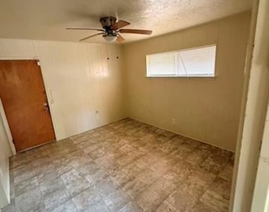 413 Frances Way - Photo Thumbnail 1