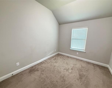 7924 Buttonwood Drive - Photo Thumbnail 25
