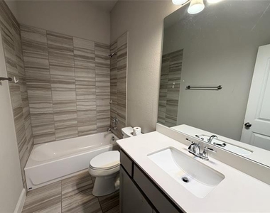 7924 Buttonwood Drive - Photo Thumbnail 24