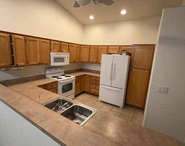 11543 E Milagro Avenue - Photo Thumbnail 4