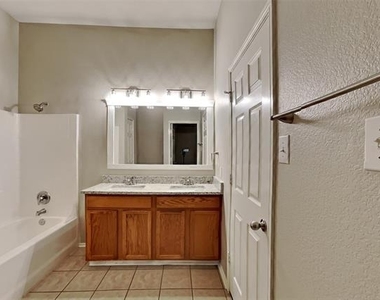 423 Butternut Drive - Photo Thumbnail 10