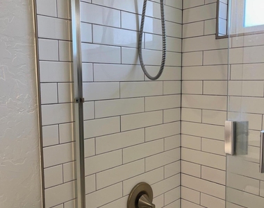 4601 N 12th Avenue - Photo Thumbnail 16
