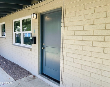 4601 N 12th Avenue - Photo Thumbnail 2