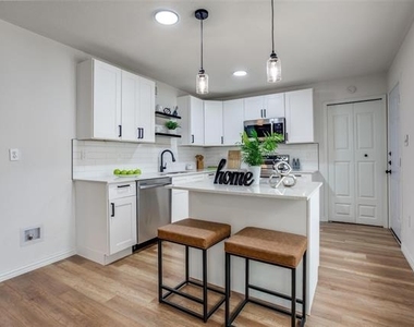 2605 Western Drive - Photo Thumbnail 6