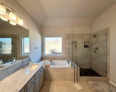 4103 Midrose Trail - Photo Thumbnail 15