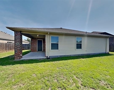 244 Cyrus Street - Photo Thumbnail 19
