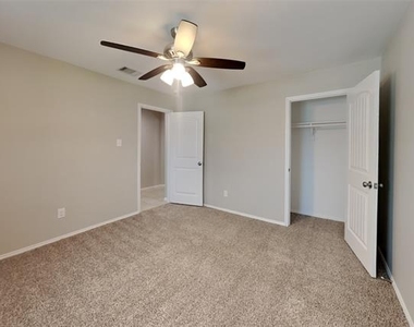 244 Cyrus Street - Photo Thumbnail 12