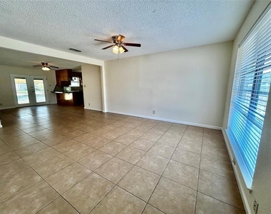 5908 Derek Drive - Photo Thumbnail 2