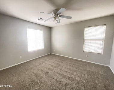 4489 E Del Rio Street - Photo Thumbnail 18