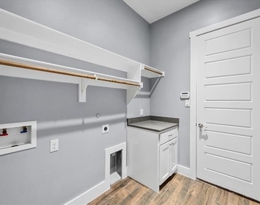 216 Alvarado Street - Photo Thumbnail 25