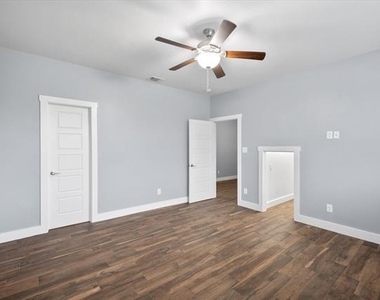 216 Alvarado Street - Photo Thumbnail 24