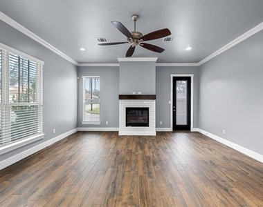 216 Alvarado Street - Photo Thumbnail 4