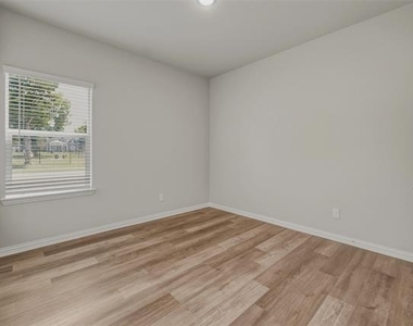 3314 Gordon Street - Photo Thumbnail 11