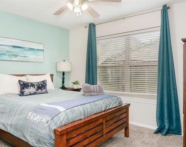 2413 Meadow Court - Photo Thumbnail 27