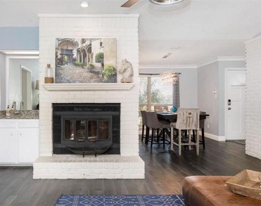2413 Meadow Court - Photo Thumbnail 11