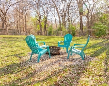 2413 Meadow Court - Photo Thumbnail 32