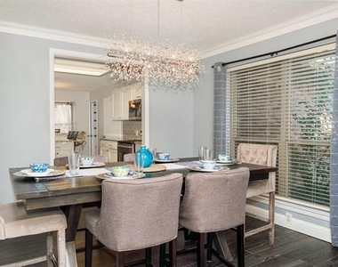 2413 Meadow Court - Photo Thumbnail 3